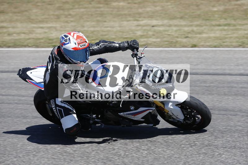 /Archiv-2025/31 24.06.2025 Get Faster Caremotion ADR/Gruppe gelb/70